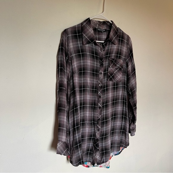 Tolani Collection Petite Plaid Button Down Shirt Oversized (NN - Picture 4 of 6